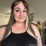 LolaxPeach