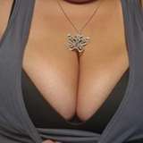 bustychick26