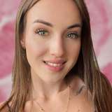 daniella_white