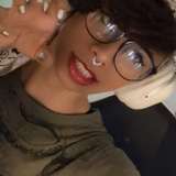 Ivyevescarlet