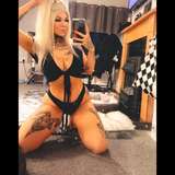 thickthighsho