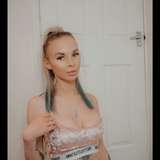 petite_skylar